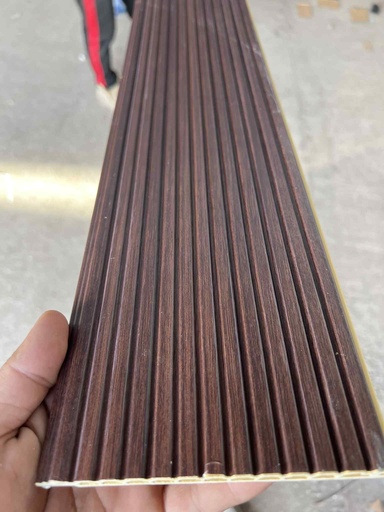 Walnut Lax G9 1419 
